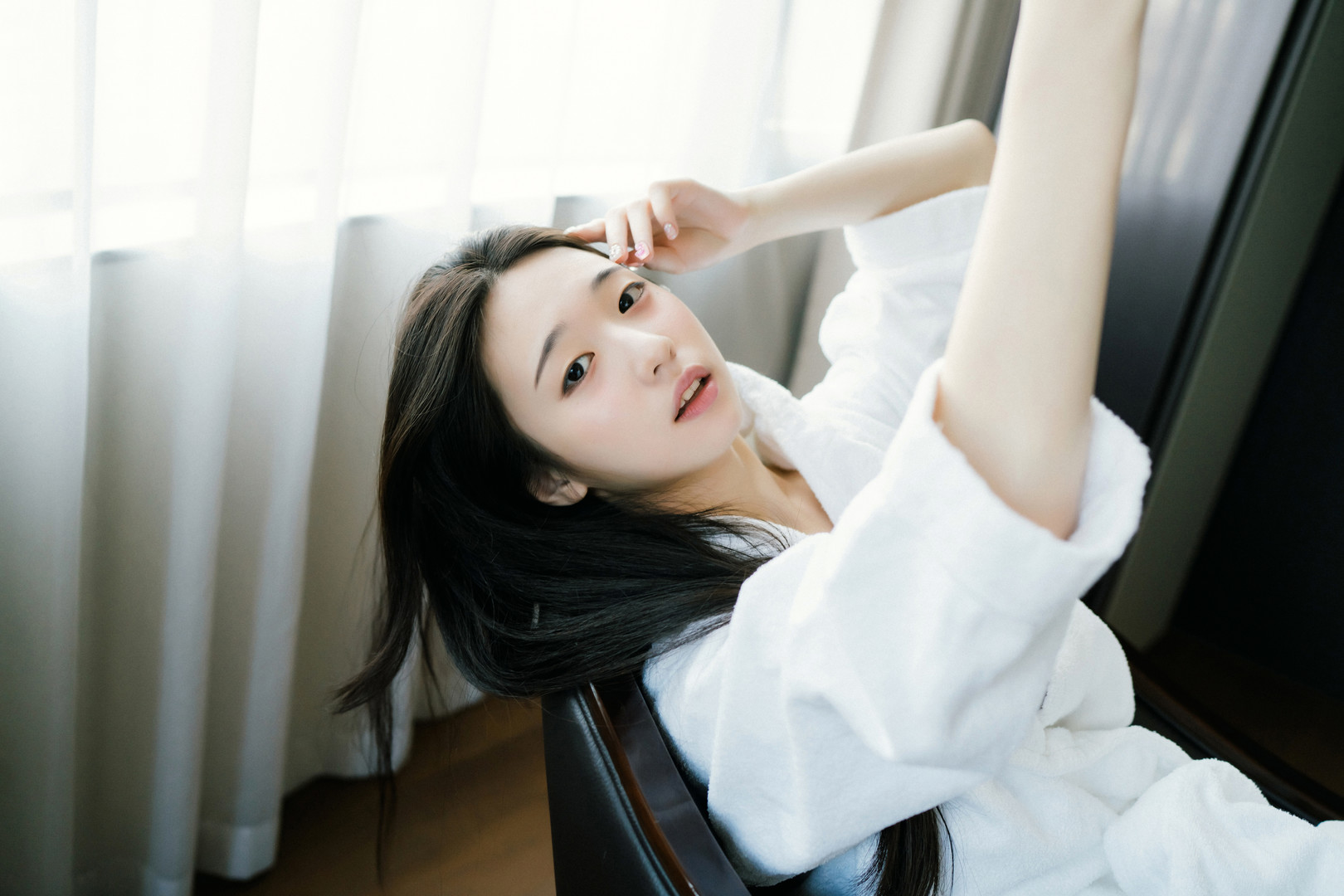 YeonWoo 42期 151.4G高质写真套系及花絮合集持续收录